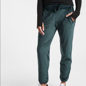 Athleta green velvet double karma cozy joggers